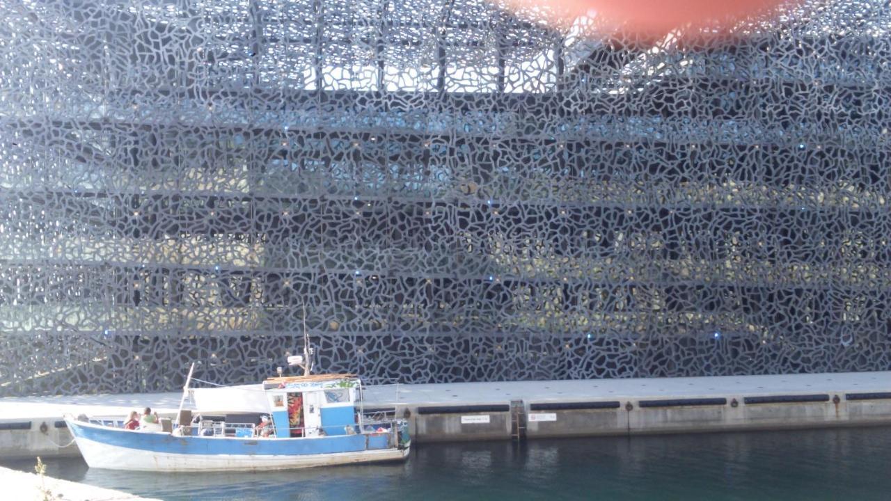 Petit Bonheur Au Coeur Du Vieux Port * Marseille